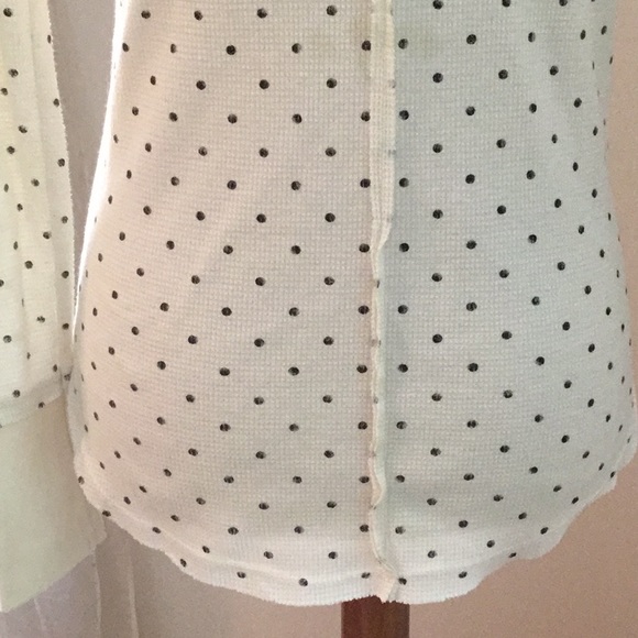 We The Free thermal looking shirt, round neck, back seam, long sleeves, Medium - Picture 4 of 8